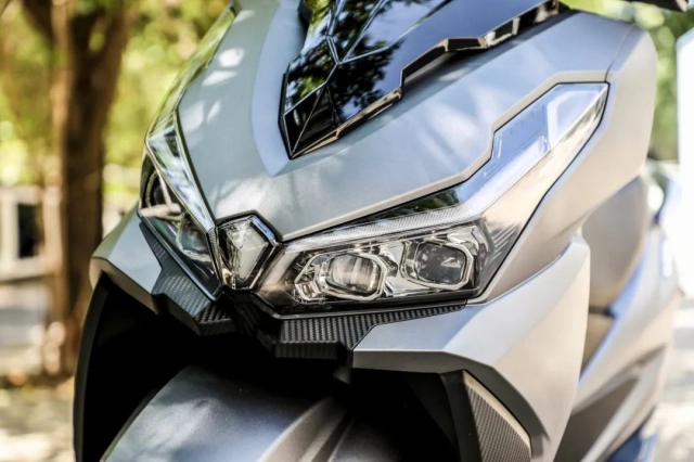 Vrs150 2025 sở hữu dàn chân ngang tầm honda sh nhưng giá chưa tới 50 triệu