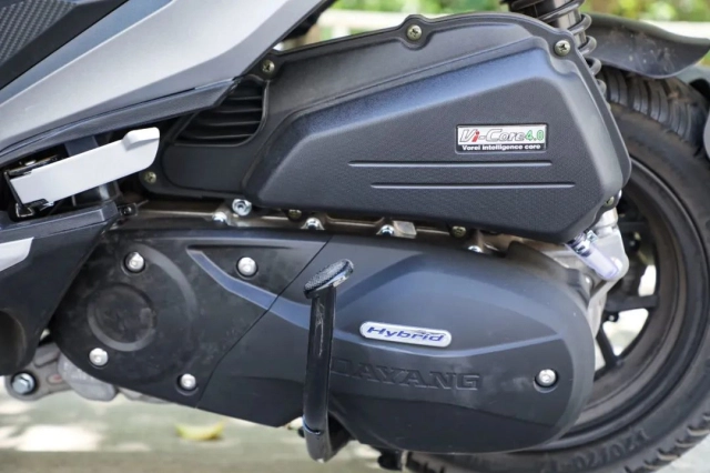 Vrs150 2025 sở hữu dàn chân ngang tầm honda sh nhưng giá chưa tới 50 triệu