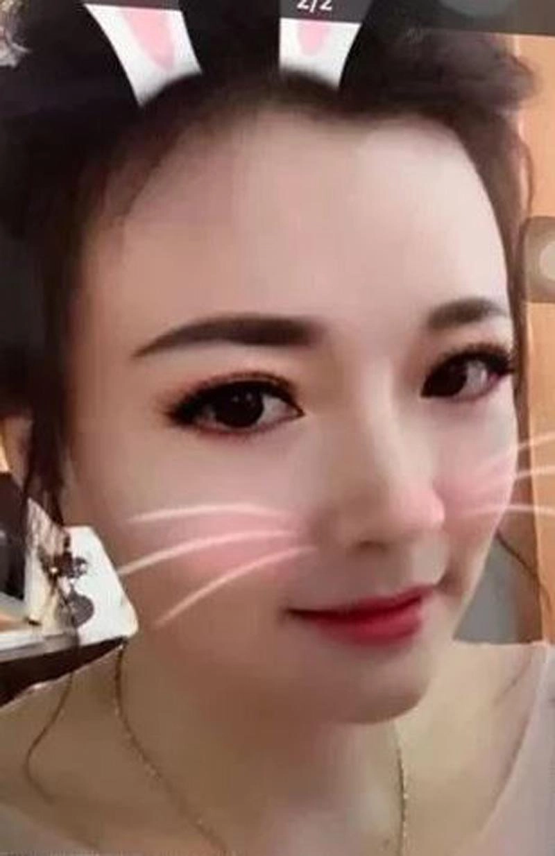 42 tuổi nhờ trang điểm cao tay vẫn lừa lấy được 22 tỷ từ trai trẻ