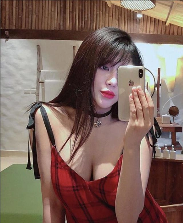 5 lần 7 lượt khoe bụng bầu mấy ai trong showbiz vẫn rạng rỡ được như diệp lâm anh