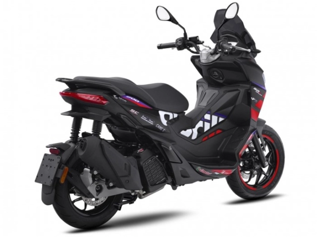 Ae yêu tốc độ chắc chắn mê ngay aprilia sr gt 200 với phiên bản tem cực độc này