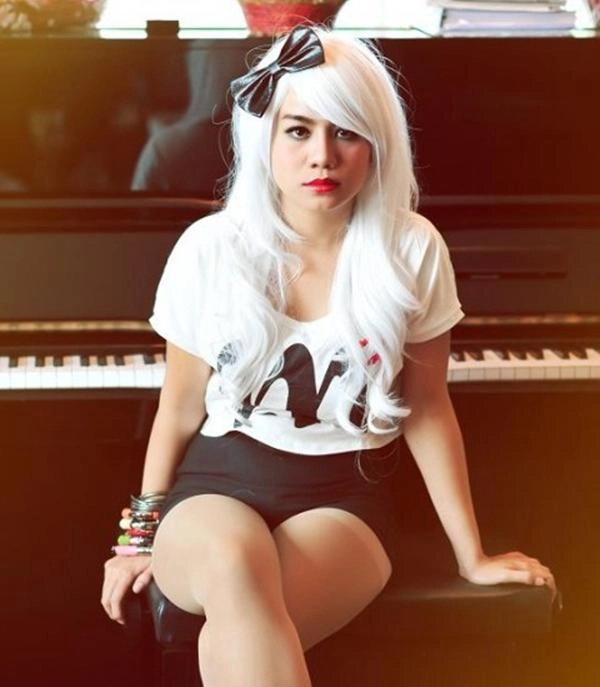 Ăn bánh chưng chấm nước mắt suốt tết ấy là khi bạn cố chấp thử những kiểu tóc này