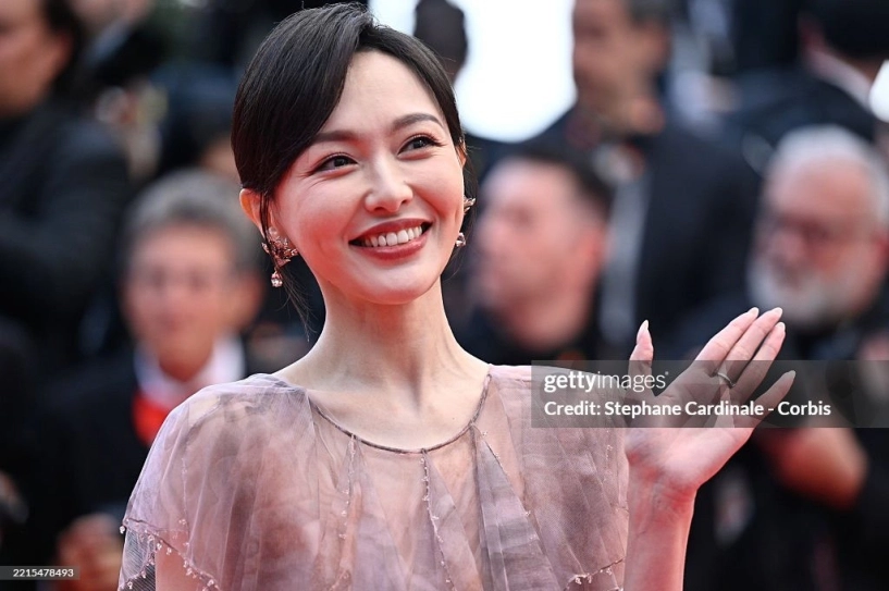 Angelina jolie là tâm điểm ở cannes đường yên và cao viên viên bị ống kính hung thần bóc trần