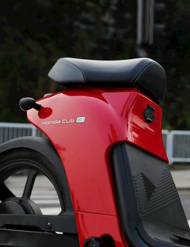Anh em đã biết honda cub có cả phiên bản mới không cần đổ xăng - thay nhớt chưa