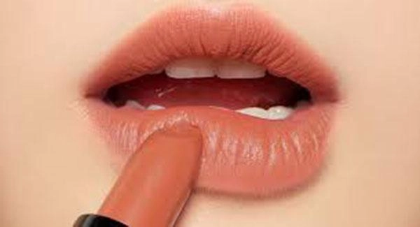 Bạn là người nghiện son thật thiếu sót nếu trong túi bạn chưa có đủ 7 thỏi son môi này