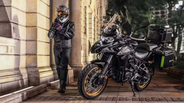 Benelli trk 552x mới gây ấn tượng hơn với thiết kế mới và công nghệ cải tiến