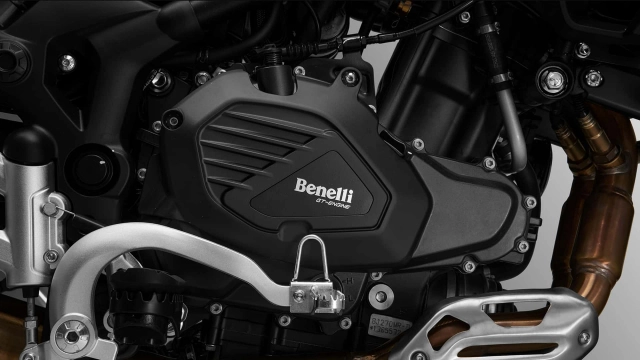 Benelli trk 552x mới gây ấn tượng hơn với thiết kế mới và công nghệ cải tiến