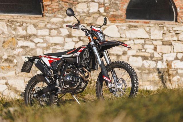 Beta rr 125 trình làng thị trường côn tay để thỏa mãn anh em mê vượt địa hình