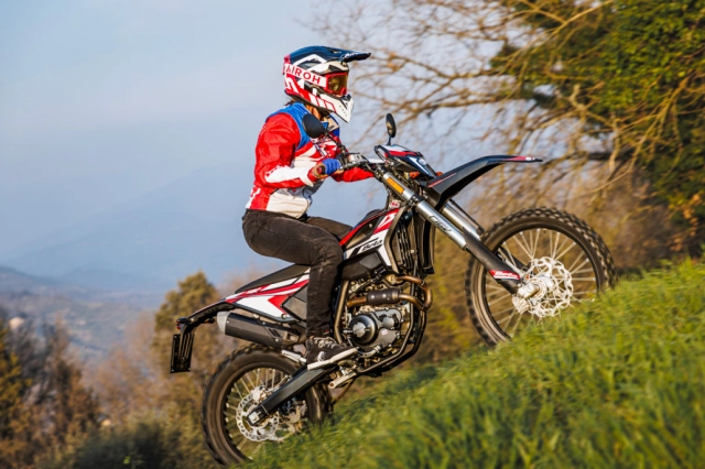 Beta rr 125 trình làng thị trường côn tay để thỏa mãn anh em mê vượt địa hình