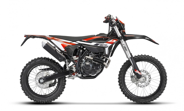 Beta rr 125 trình làng thị trường côn tay để thỏa mãn anh em mê vượt địa hình