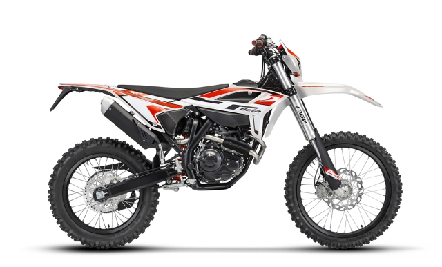 Beta rr 125 trình làng thị trường côn tay để thỏa mãn anh em mê vượt địa hình