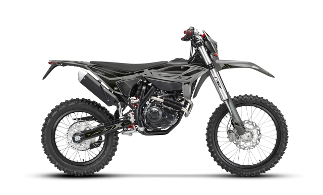Beta rr 125 trình làng thị trường côn tay để thỏa mãn anh em mê vượt địa hình