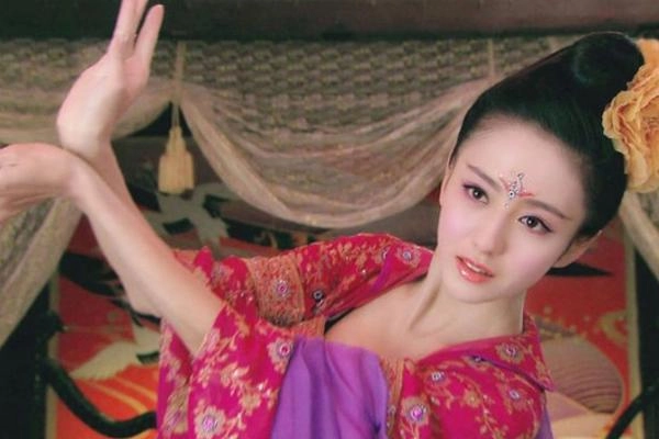 Bí kíp se nhỏ lỗ chân lông của mỹ nhân trung hoa nguyên liệu 2000 đồng chính là chân ái