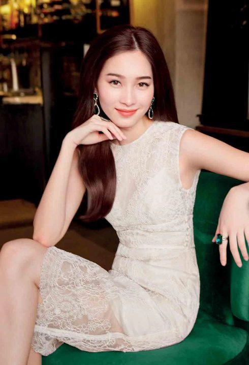 Bí quyết da đẹp dáng thon của hoa hậu đặng thu thảo trước và sau khi sinh