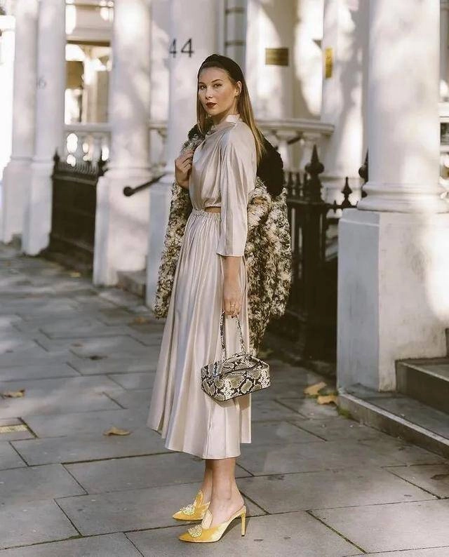 Bí quyết măc đồ hè thần sầu để 60kg trông như 45kg của 2 nữ blogger chỉ diện đồ cơ bản mà đẹp hết nấc