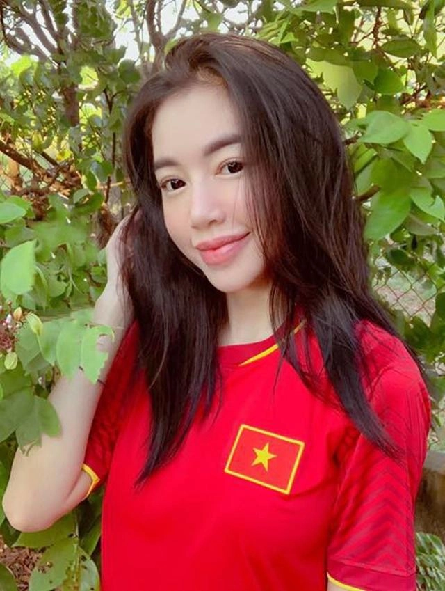 Bình thường đã đẹp rồi vì sao elly trần và 3 bà mẹ đơn thân này vẫn đi sửa mặt