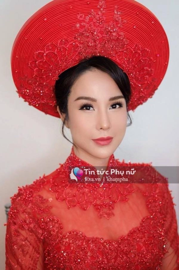 Bình thường mắt khói môi trầm đến đám cưới diệp lâm anh lại hiền như cô tấm