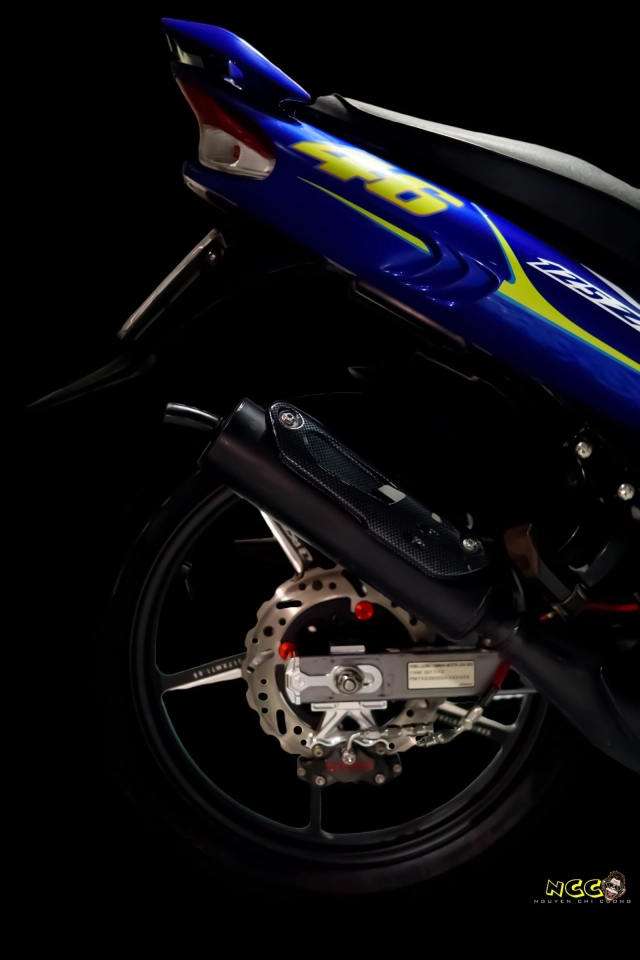 bom tấn yaz 125 sở hữu bộ áo valentino rossi 19 năm tuổi kịch độc