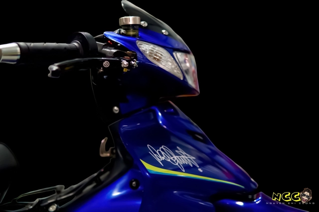 bom tấn yaz 125 sở hữu bộ áo valentino rossi 19 năm tuổi kịch độc