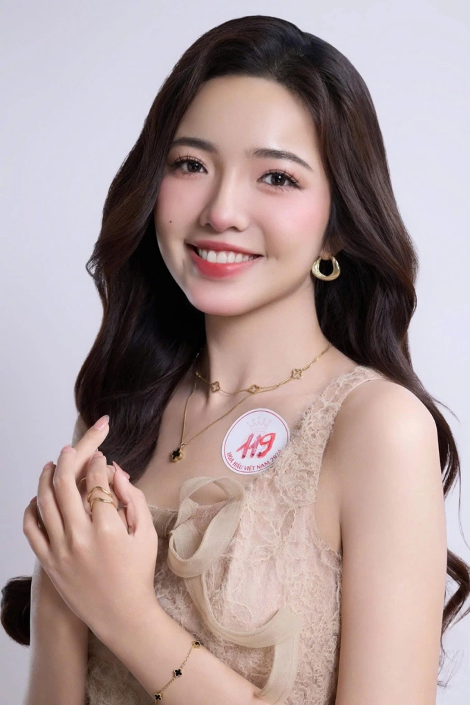 Btc hoa hậu việt nam xin lỗi khi để thí sinh múa trước điện thái hòa