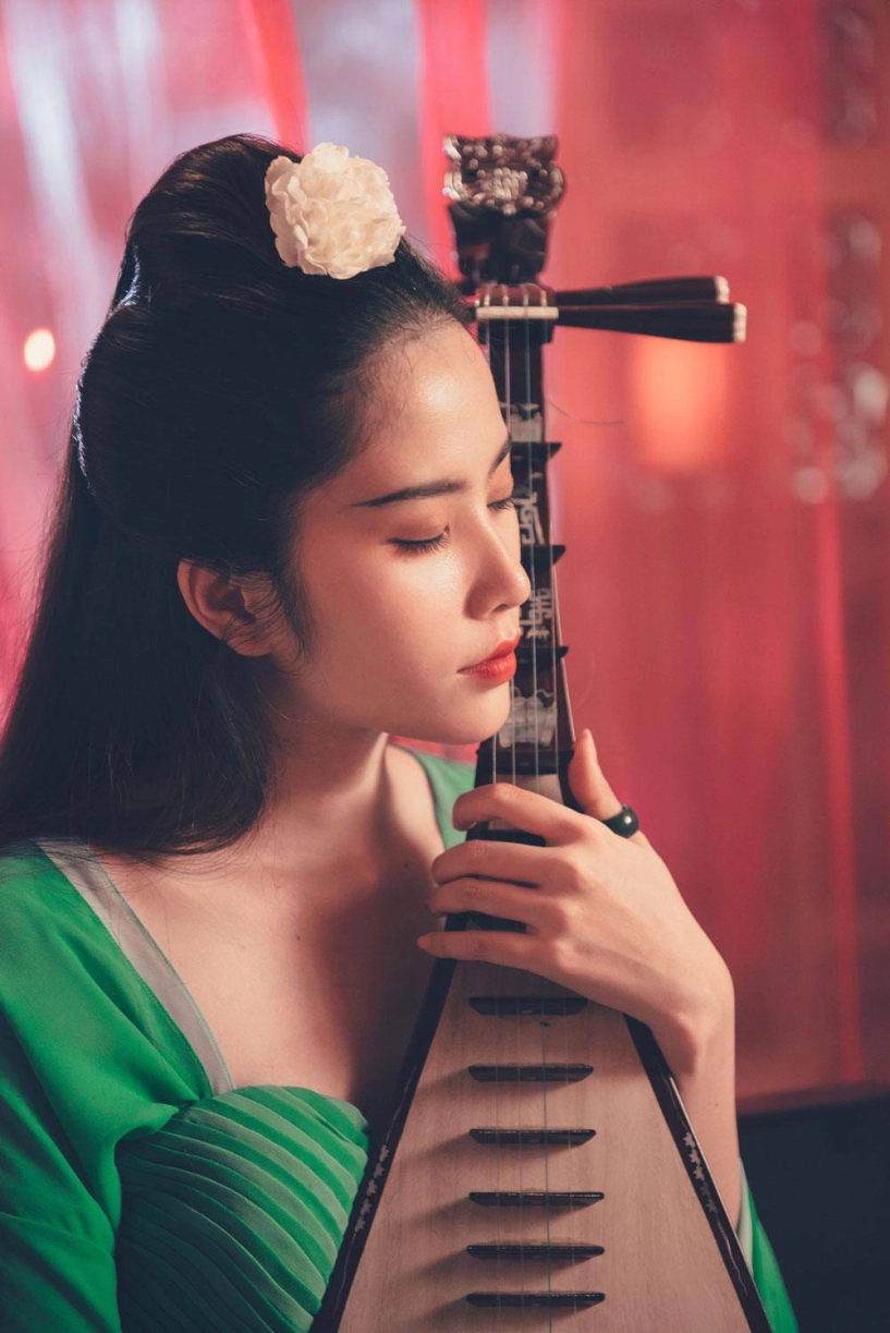 cải trang thành võ tắc thiên không thành nam em mộc mạc lại được khen hết lời