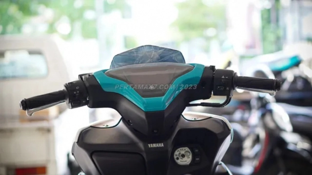 Cận cảnh aerox 2024 có giá bán rẻ hơn nvx việt nam chỉ từ 43 triệu đồng
