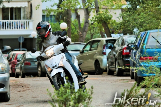 Cận cảnh cryton s 2024 khá giống yamaha finn có giá bán hơn 60 triệu đồng