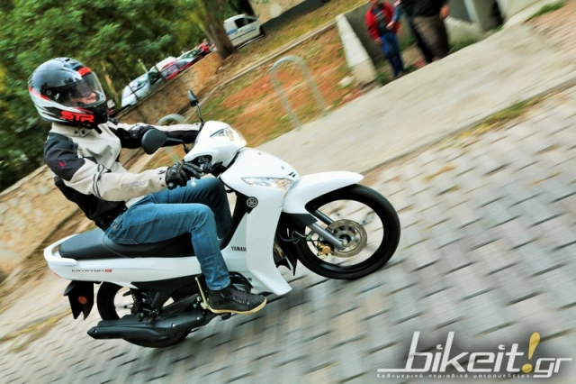 Cận cảnh cryton s 2024 khá giống yamaha finn có giá bán hơn 60 triệu đồng