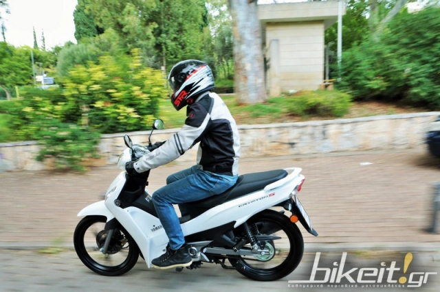 Cận cảnh cryton s 2024 khá giống yamaha finn có giá bán hơn 60 triệu đồng