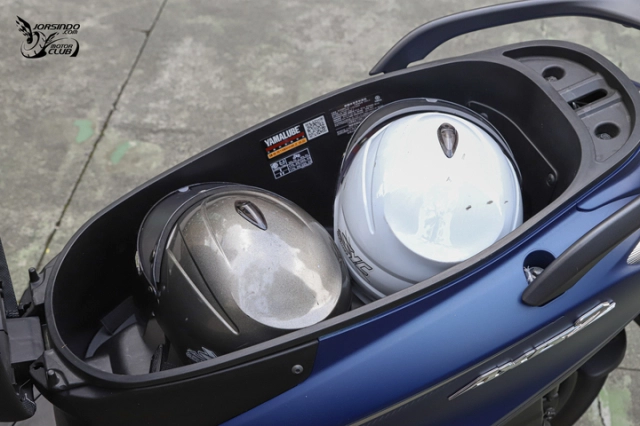 Cận cảnh yamaha axisz - giá bán không hề rẻ nhưng trang bị toàn hàng tối cổ