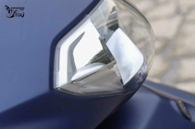 Cận cảnh yamaha axisz - giá bán không hề rẻ nhưng trang bị toàn hàng tối cổ