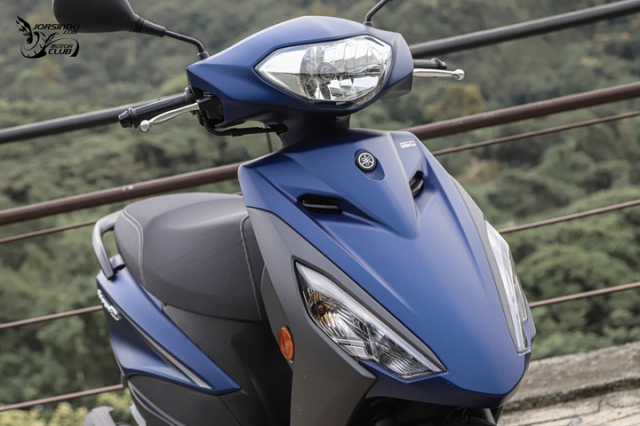 Cận cảnh yamaha axisz - giá bán không hề rẻ nhưng trang bị toàn hàng tối cổ