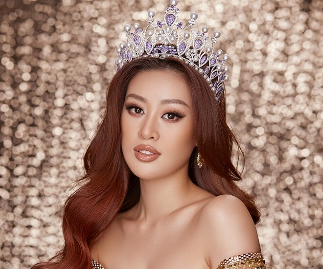 Chân dài lập kỷ lục lịch sử làng sắc đẹp việt chưa 30 tuổi đã có nhà 7 phòng ngủ mang túi 3 gang gần nửa tỷ ngồi vệ đường