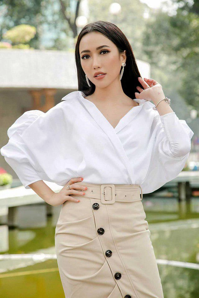Chẳng cần đề tên trên bảng vàng làng hài cũng có những hoa hậu đầy hương sắc