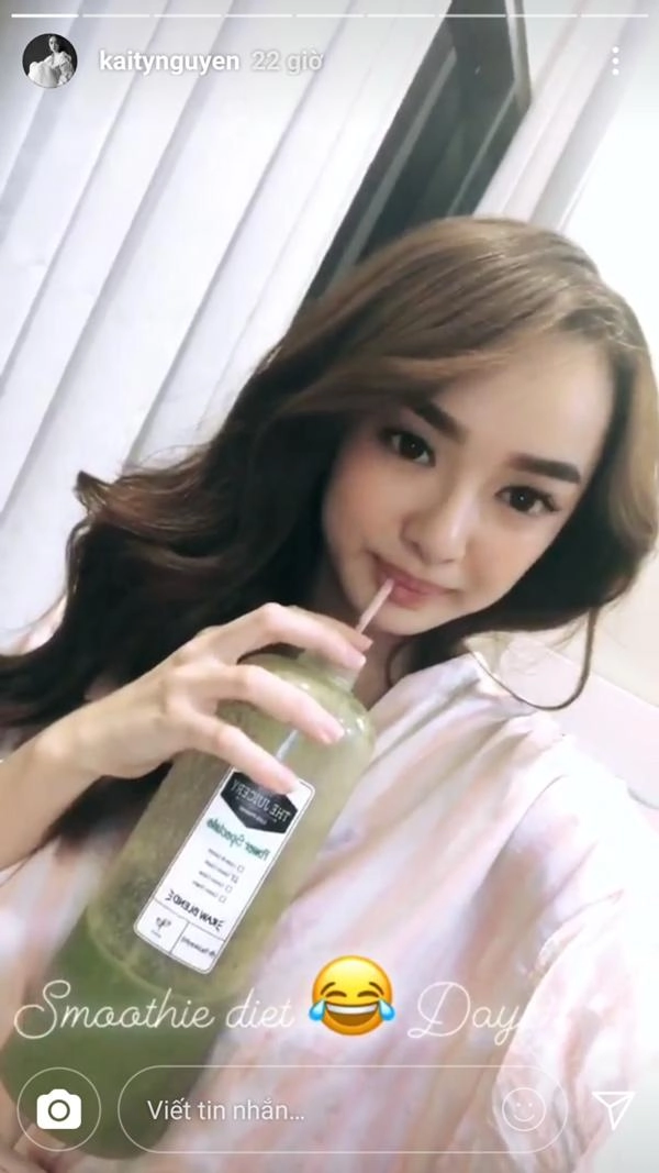 Chỉ cao 1m5 cô nàng diễn viên việt kiều này lại có vòng 1 tròn đầy hơn cả elly trần