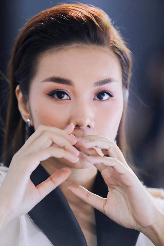 Chỉ sau 1 đêm bị mất thí sinh tóc thanh hằng bất ngờ bạc trắng như vôi thế này