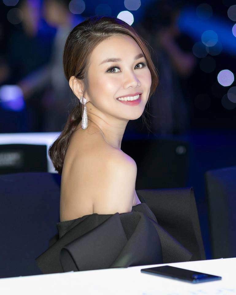 Chỉ sau 1 đêm bị mất thí sinh tóc thanh hằng bất ngờ bạc trắng như vôi thế này