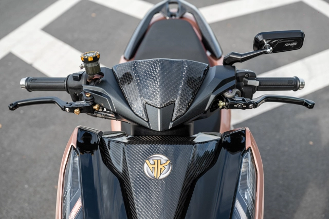 Chia sẻ với ae chiếc vario độ tâm huyết của biker đồng tháp nổi bật mỗi khi xuống phố