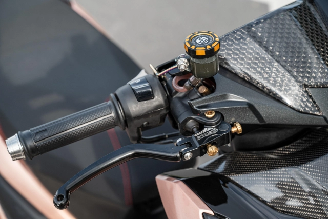 Chia sẻ với ae chiếc vario độ tâm huyết của biker đồng tháp nổi bật mỗi khi xuống phố