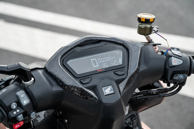 Chia sẻ với ae chiếc vario độ tâm huyết của biker đồng tháp nổi bật mỗi khi xuống phố