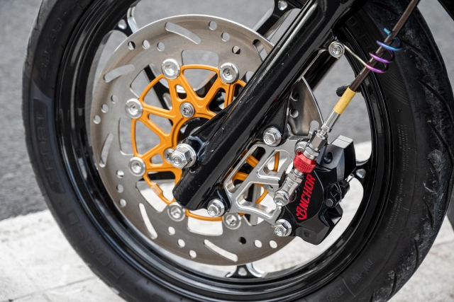 Chia sẻ với ae chiếc vario độ tâm huyết của biker đồng tháp nổi bật mỗi khi xuống phố