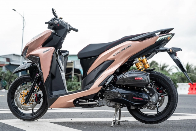 Chia sẻ với ae chiếc vario độ tâm huyết của biker đồng tháp nổi bật mỗi khi xuống phố