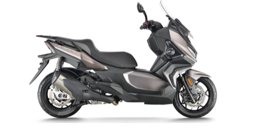 Chiếc xe ga này đè bẹp honda sh160i cả về ngoại hình giá và có sức mạnh gấp đôi