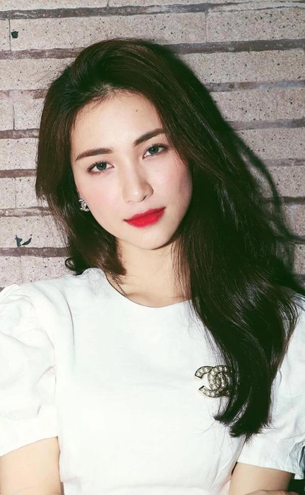 Chưa hạ nhiệt 3 màu son gắn bó với sao việt năm nay vẫn lên ngôi mùa lễ hội này