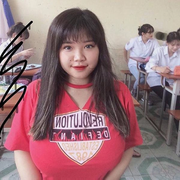 Chuyện lạ đời nhưng có thật có 1 hotgirl tiến hành thu nhỏ vòng 1 khủng của mình
