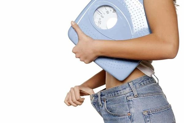 Chuyện thật như đùa mai phương thuý cầu cứu sự giúp đỡ vì tăng cân mất kiểm soát