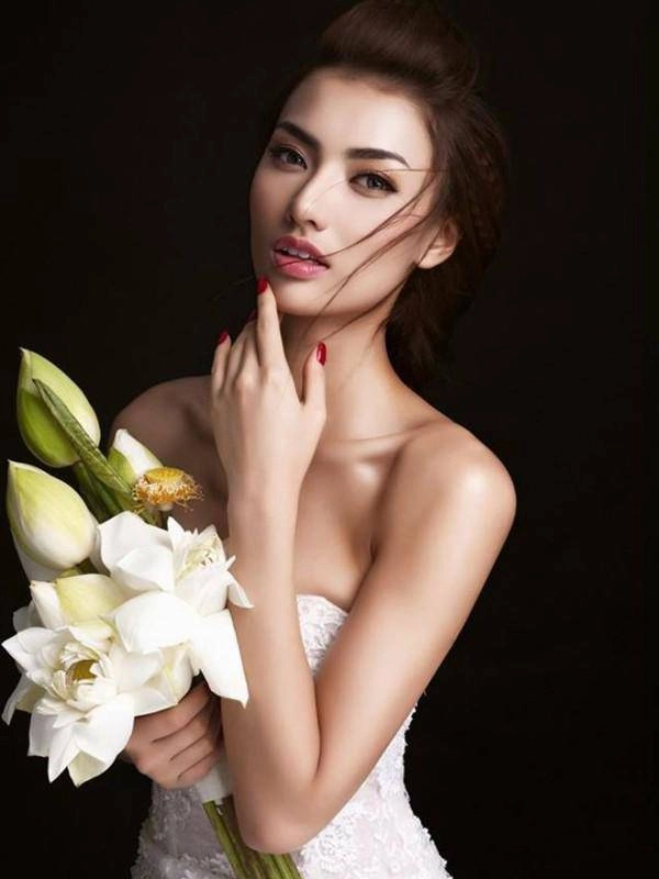 Chuyện tình đại gia đổ vỡ tự nuôi con sự nghiệp tụt dốc hồng quế sửa mũi để đổi vận