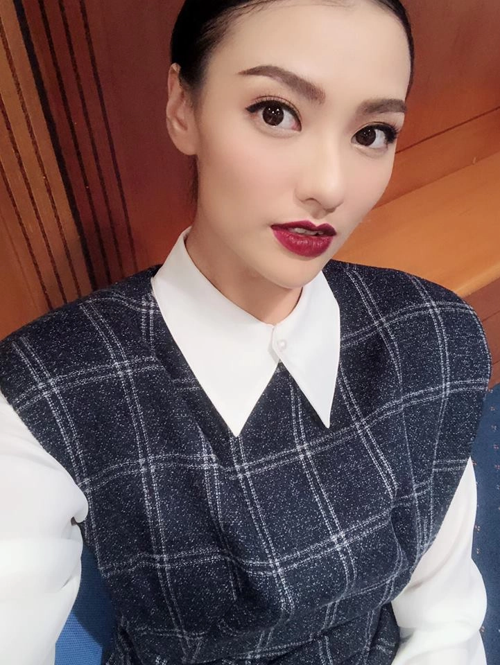 Chuyện tình đại gia đổ vỡ tự nuôi con sự nghiệp tụt dốc hồng quế sửa mũi để đổi vận