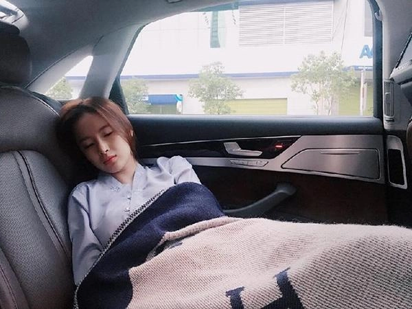 Có ai như các sao việt này bị chụp lén vẫn xinh đẹp ngời ngời không góc chết