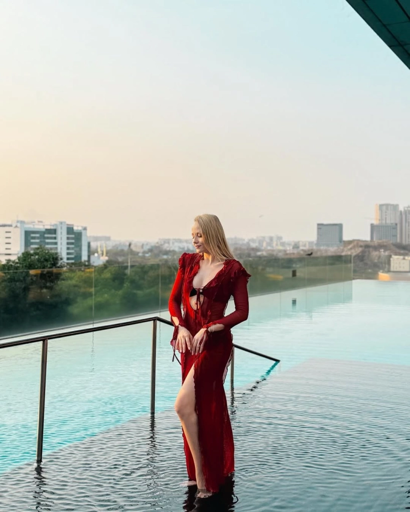 Cô gái đầu tiên được vào thẳng chung kết hoa hậu thế giới